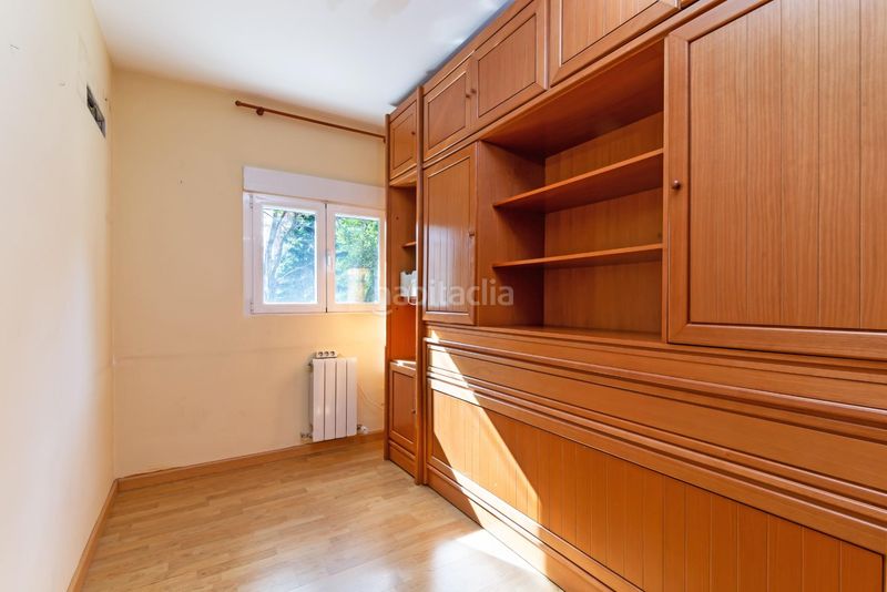 Foto e3d63910-61fd-4a71-8f09-c7e17e049fb1. Piso en san marcelo 20 en Ventas Madrid