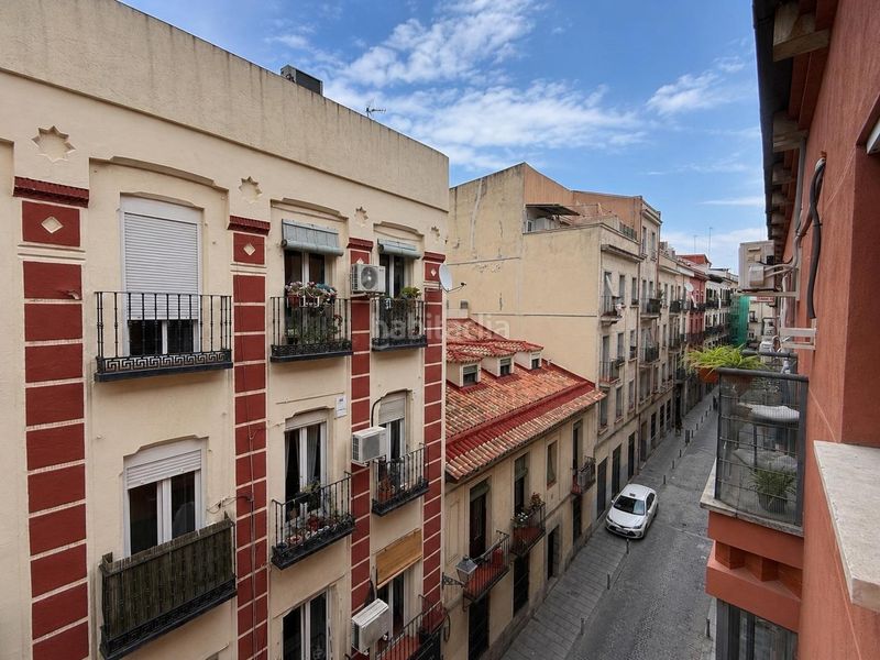 Foto 9d002851-58d4-48b7-8b69-de1656f2e0af. Estudi amb calefacció a Embajadores-Lavapiés Madrid