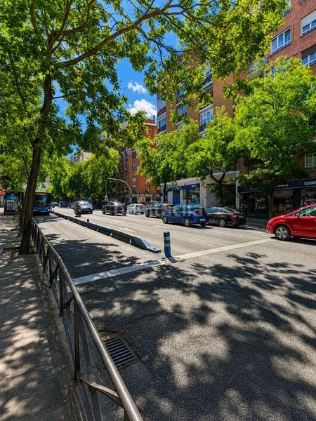 Foto 405d78dc-805a-4c5e-8f0a-951a62d44b36. Apartament a calle calle alcalá 194 a Fuente del Berro Madrid