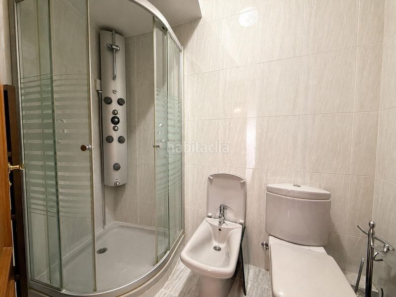 Foto 982f273f-cbd2-4007-8484-84ff3ea69c13. Pis a calle antonio toledano 7 a Fuente del Berro Madrid