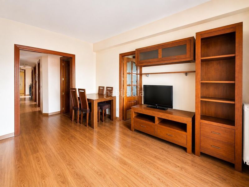 Foto eb38d9ba-36b5-48bd-b156-5faddd2229b5. Pis a calle antonio toledano 7 a Fuente del Berro Madrid