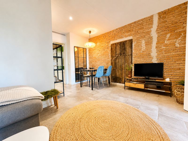 Foto b1d5f9a9-6bc3-451d-9d26-210b7711fcd2. Flat with heating in Eixample Nord Girona