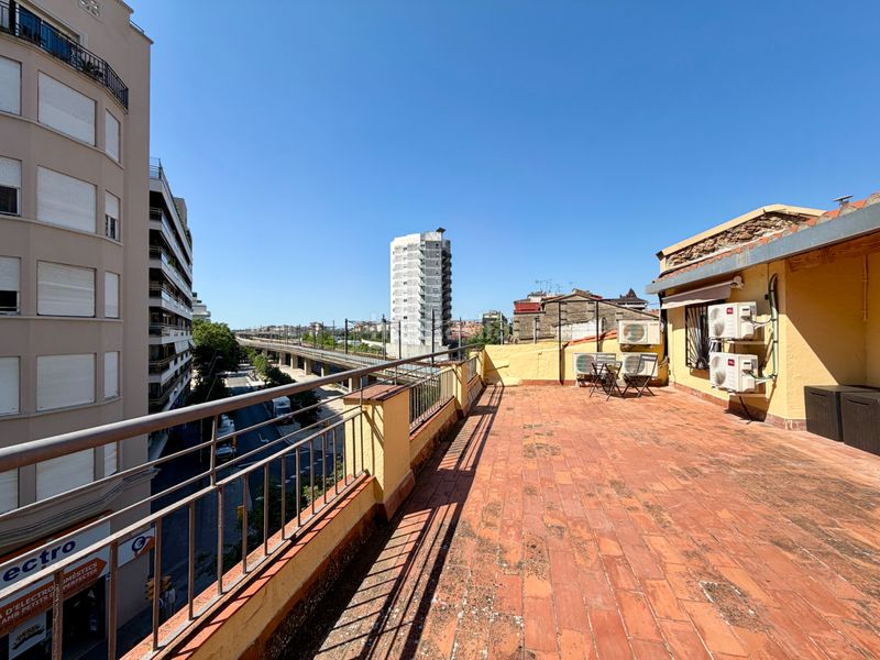 Foto d9710403-28ab-42f2-a57a-9a505b55047a. Flat with heating in Eixample Nord Girona