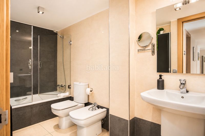 Foto 68a3e19b-f74e-4f1d-97db-0f99cb42a6d3. Duplex con riscaldamento in Eixample Nord Girona