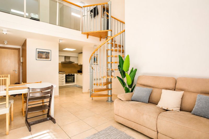 Foto 8bf732af-c00d-4f69-a104-abde45020d9f. Duplex con riscaldamento in Eixample Nord Girona