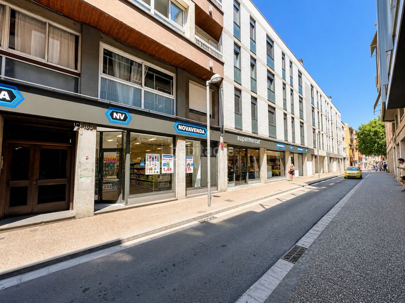Foto a61ab749-083e-40c4-ae64-1122cc1d56d4. Local comercial amb calefacció a Eixample Sud-Migdia Girona