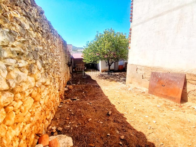 Foto d8bc571a-d0a4-44f8-bcf3-4f59cd95640c. Casa in calle alta 35 in Valdezate