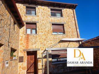 Masia a Calle real 31. Casa
