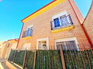 Xalet a Calle el ranal 42. Chalet lujo