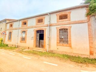 Masia a Calle real 25. Casa de pueblo