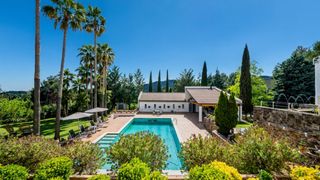 Casa a Matadepera. Exclusiva finca en entorno natural privilegiado