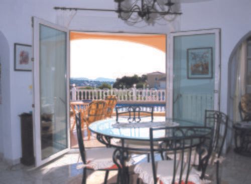 Foto af8e6a9f-17c7-4953-bb0b-12d1c8e6f9a0. Chalet en La Granadella - Costa Nova Xàbia