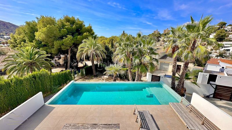 Foto 9a073379-aca7-410d-88ea-eda20f7c3c73. Casa amb calefacció aparcament piscina a El Portet-Pla del Mar Moraira