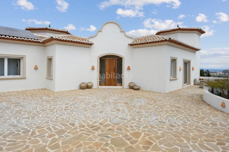 Foto 2a8a1a28-aca4-4e19-9dcf-fb8d2e4dbe18. Casa amb calefacció aparcament piscina a Partida Comunes-Adsubia Xàbia