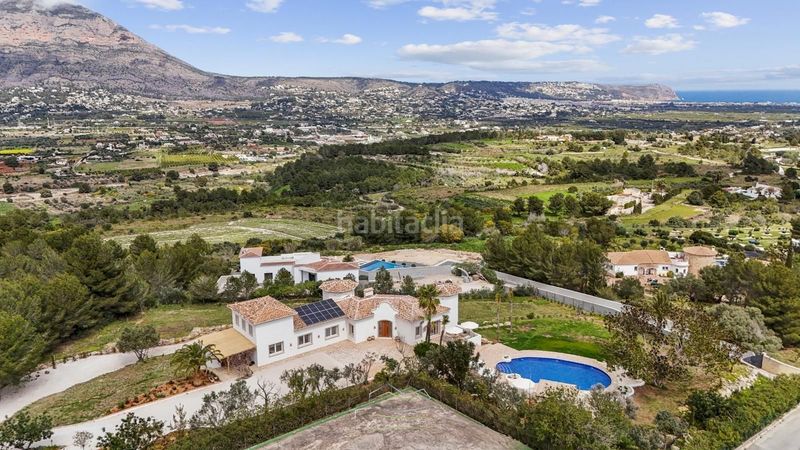 Foto dc14f67d-d665-42d5-b51f-e3683fdd3641. Casa amb calefacció aparcament piscina a Partida Comunes-Adsubia Xàbia