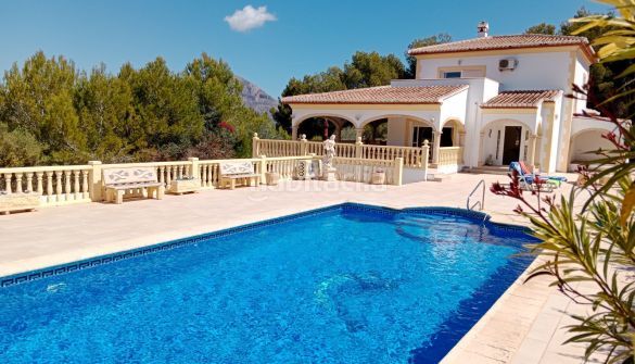 Foto 6b0c0a8e-fa17-4d1c-88e1-0df7235f504a. Xalet amb calefacció aparcament piscina a Partida Comunes-Adsubia Xàbia