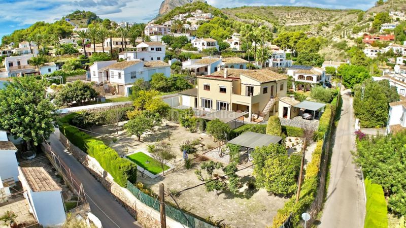 Foto 4e7df88e-922b-4587-acde-9f997ae09ec1. Casa amb calefacció aparcament piscina a Puerto Xàbia