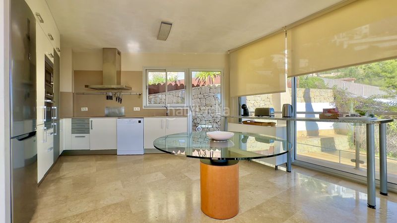 Foto 4d370853-83c8-4ef3-ae95-e80fe47f3939. Casa amb calefacció aparcament piscina a Puerto Xàbia