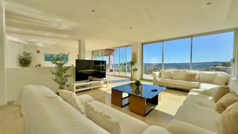 Foto a6e1fc88-96e6-4982-a0dd-f85a0004cf46. Casa amb calefacció aparcament piscina a Puerto Xàbia