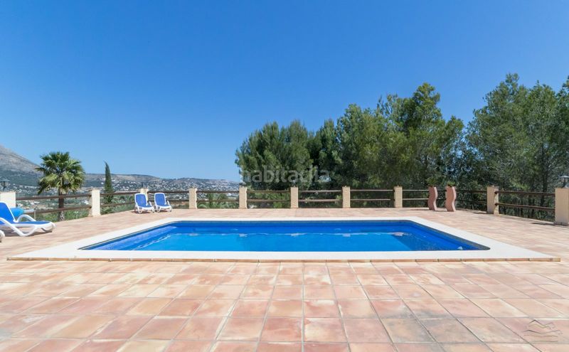 Foto 6633a235-bb11-4178-a6a1-bcd22b7767c7. Casa amb calefacció aparcament piscina a Partida Comunes-Adsubia Xàbia