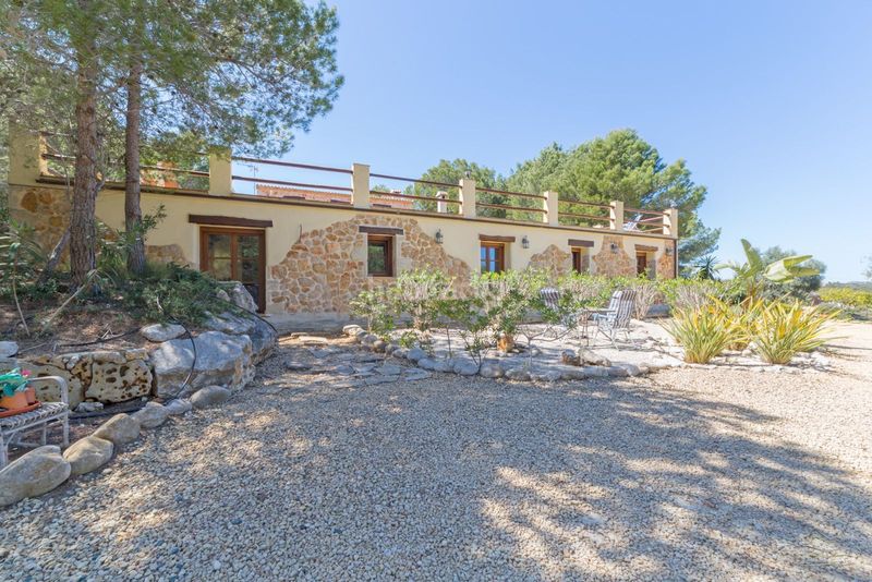 Foto a09d2f3a-9498-4c4e-a42f-1c2b15ccca88. Casa amb calefacció aparcament piscina a Partida Comunes-Adsubia Xàbia