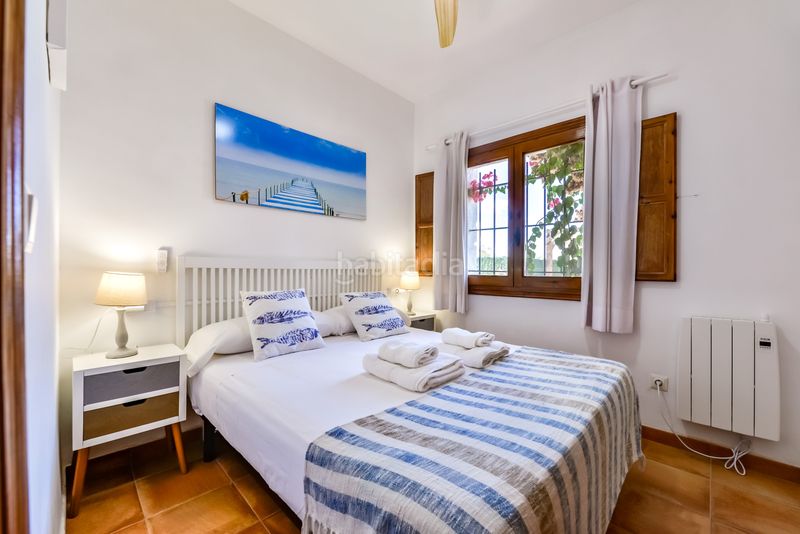 Foto 5168e705-6536-46ec-8ef7-d50bbc3bbb15. Chalet con riscaldamento parcheggio piscina in Cometa Calp