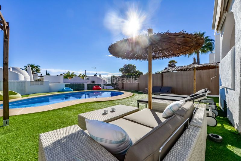 Foto 595aa51b-99e7-4b52-89d8-ab7ec30434f2. Chalet con riscaldamento parcheggio piscina in Cometa Calp