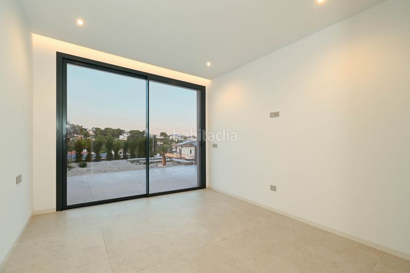 Foto a9337ec9-efee-47b4-97ee-d29794871d35. Chalet en La Fustera Benissa