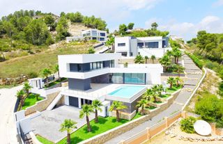 Chalet in Partida Comunes-Adsubia