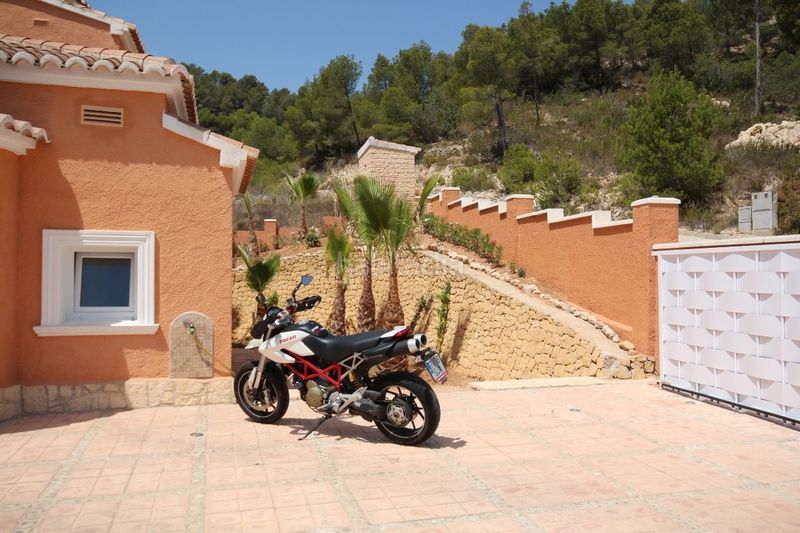 Foto 89f74b60-9dcb-48ad-9350-1100cc3f8494. Casa amb calefacció piscina a Partida Comunes-Adsubia Xàbia