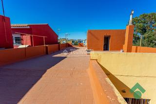 Maison jumelée  Av. las flores. Casa en venta en algeciras