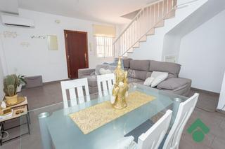 Maison jumelée  C. pinzon. Casa en venta en algeciras