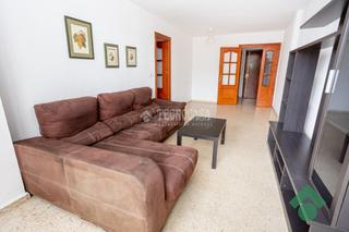 Pis  C. rafael alberti. Piso en venta en algeciras
