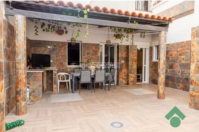 Foto 54f2458f-0042-44f6-bacd-e93f5b4a8ff7. Haus in Casco Antiguo Algeciras