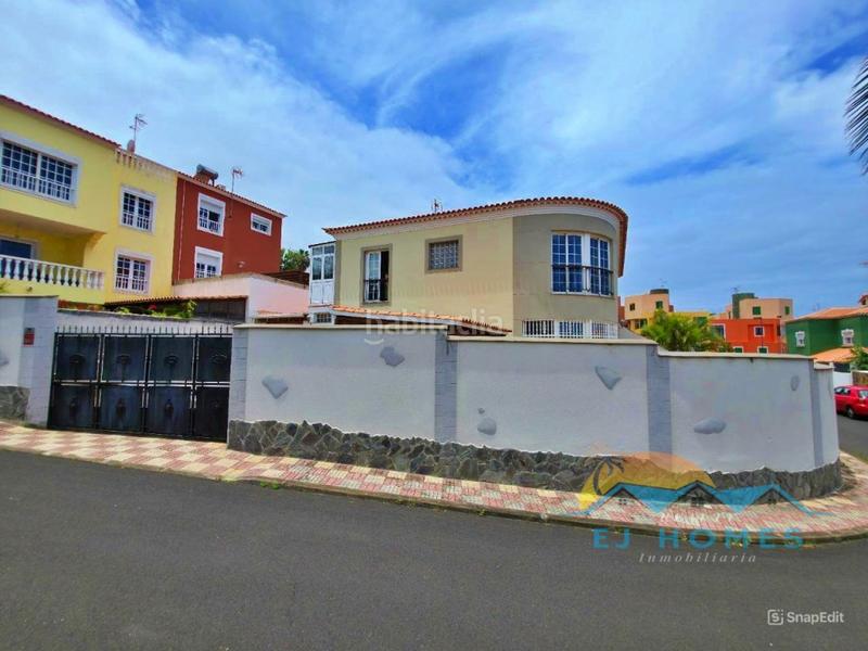 Foto 542909ef-35b0-4b54-9eae-7ad4d1cafdac. Casa pareada  en venta en centro de el sauzal en Sauzal (El)