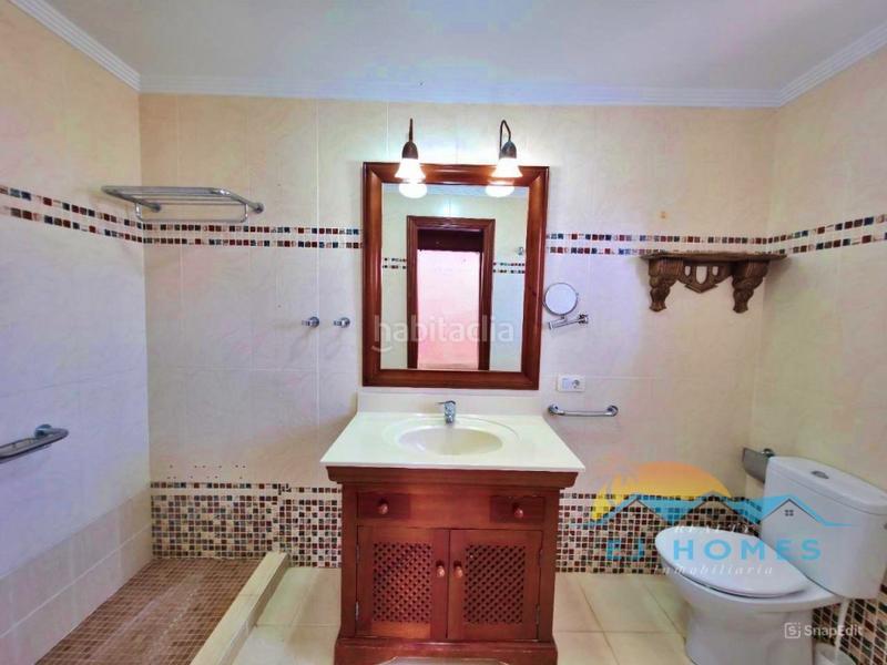 Foto 852720e8-998c-4b2b-9c94-6b0ad47f82b1. Casa pareada  en venta en centro de el sauzal en Sauzal (El)