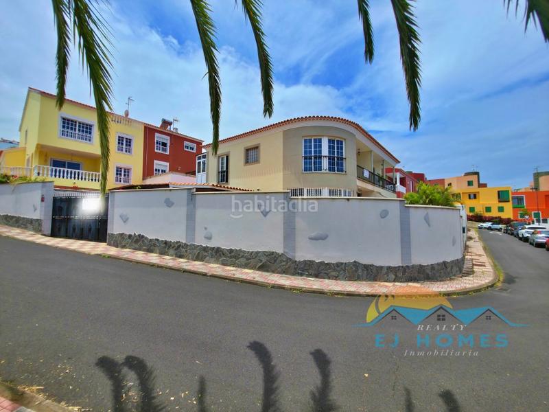 Foto 8a57d6f9-8e74-488d-8519-c0f6217c8517. Casa pareada  en venta en centro de el sauzal en Sauzal (El)