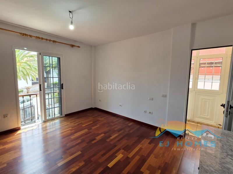 Foto aa476f50-642c-4098-8949-c78c37240e61. Casa pareada  en venta en centro de el sauzal en Sauzal (El)