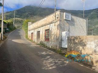 Masia  N/a. Casa con terreno en venta en los realejos