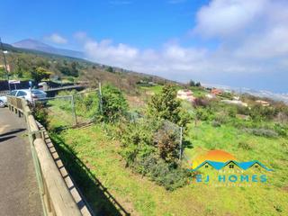 Finca rstica  N/a. Venta de terreno con casa en la orotava