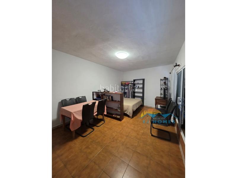 Foto b18cfc2c-dbc6-45dc-8548-67bce9475bb8. Maison avec parking dans Sauzal (El)