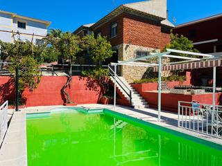 Chalet en Calalberche. Chalet independiente en venta