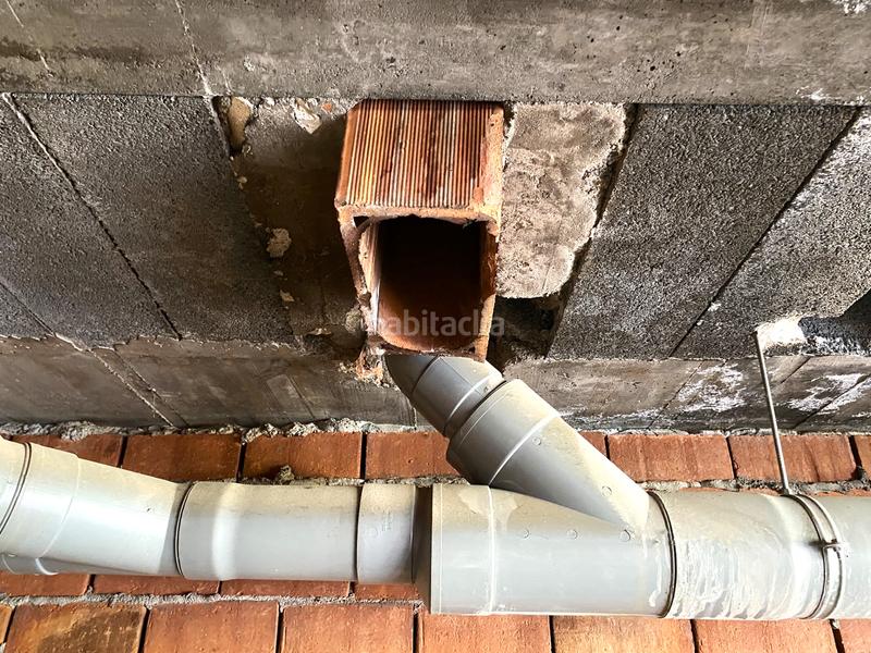 Foto b31c91f4-d00d-4a13-8590-29ba0e4843c5. Locale commerciale in calle río selmo 12 in Centro Ponferrada