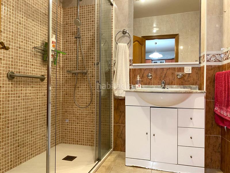 Foto 4a7cbb31-8acd-4399-8239-20028238a171. Chalet in plaza de la escuela 6 in Cacabelos