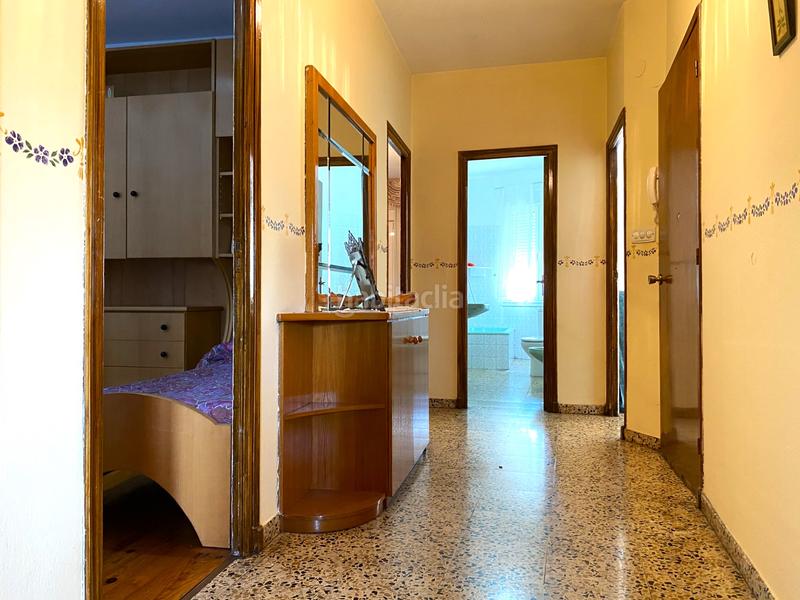 Foto cba8753a-af78-4df0-b5ce-e9f0c7901bf4. Chalet in plaza de la escuela 6 in Cacabelos