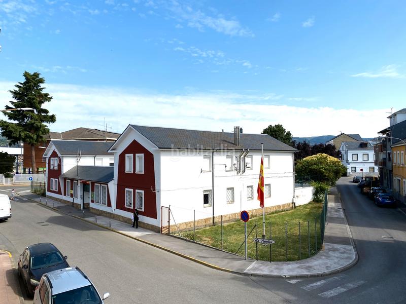 Foto d01573c3-1b3b-4910-a627-4bf0ddb9fde9. Chalet in plaza de la escuela 6 in Cacabelos