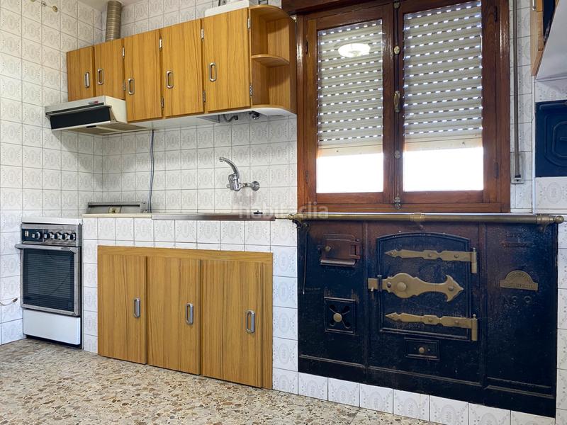 Foto 8787d40b-e06f-4ae8-abab-326f81e45bc7. Casa in avenida camino de santiago 199 in Camponaraya