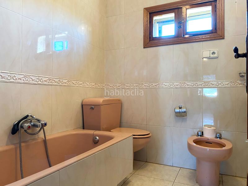 Foto a29df63a-ae61-40ed-a875-469ac9b221de. Casa in avenida camino de santiago 199 in Camponaraya