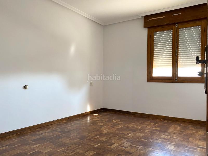 Foto e8110cd0-6f2b-4ff2-ad49-56dcca709d88. Casa in avenida camino de santiago 199 in Camponaraya