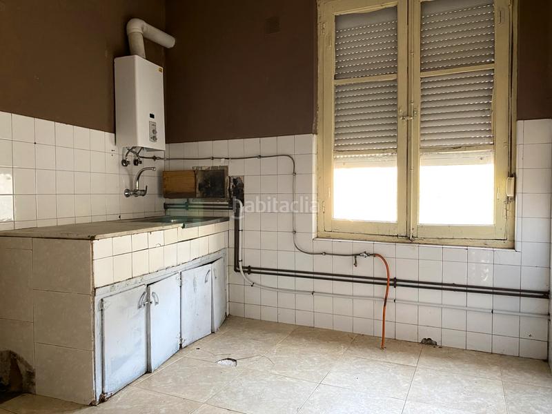 Foto 2068878d-39ff-4d49-86cf-4e38ab8946ab. Pis a calle el muro 2 a Bembibre